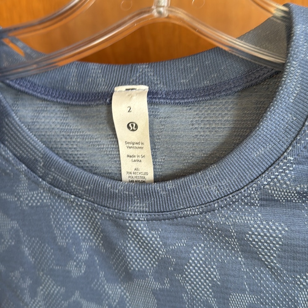 LULULEMON Top - Picture 3 of 5